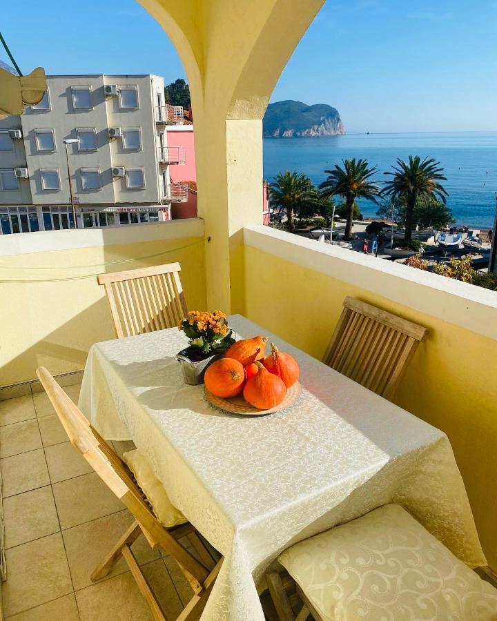 Miomir Perazic Apartments Petrovac Kültér fotó