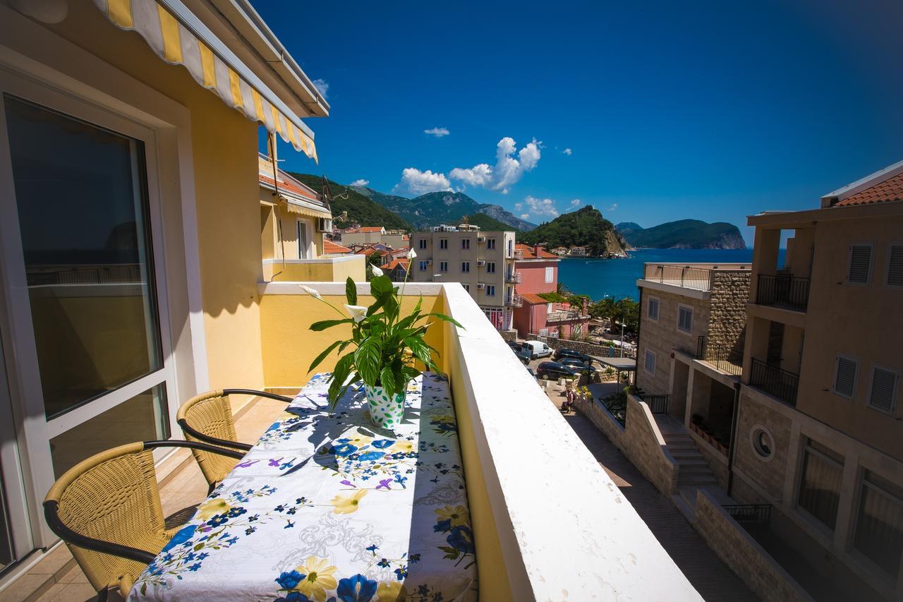 Miomir Perazic Apartments Petrovac Kültér fotó