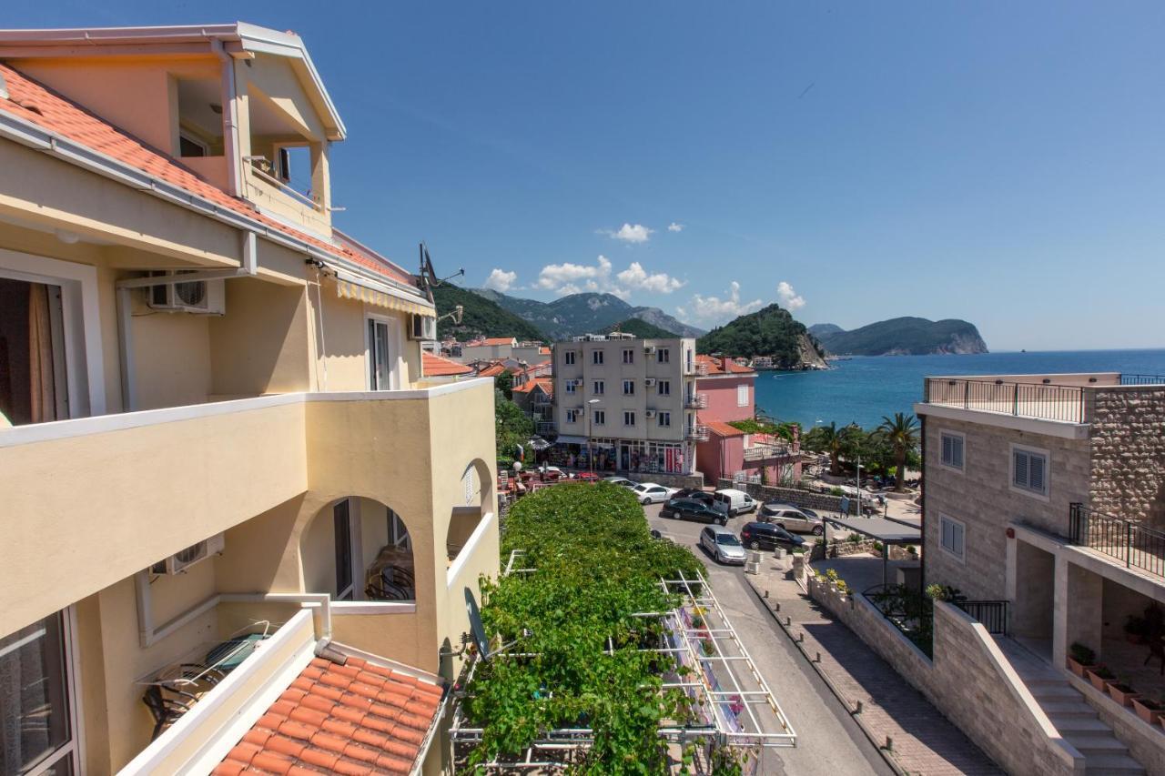 Miomir Perazic Apartments Petrovac Kültér fotó